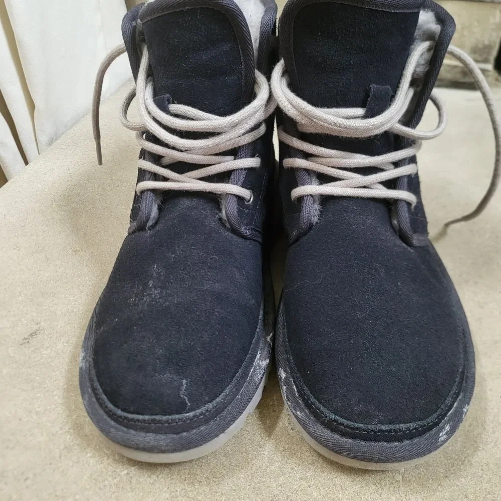 UGG Australia Harkley US Size 5 True Navy Mens Suede BOOTS